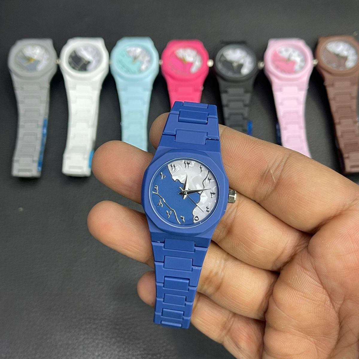 Mini Aura Watch Providing Elegant Design Comfortable Use Stylish Appearance And Everyday Wear - Black